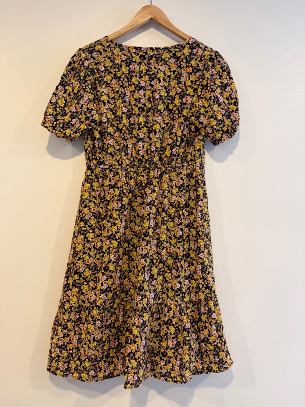 Piper and Scoot Black Floral V-Neck Dress with pockets Size small - Picture 2 of 11